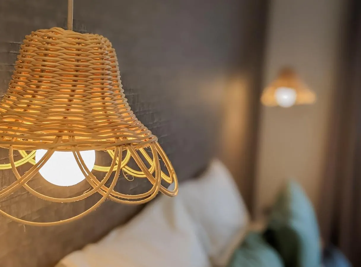 Apartment Reverie Urbaine 3 Etoiles - 3 Chambres, Plein Centre, Moderne, Tout Equipe Annecy France