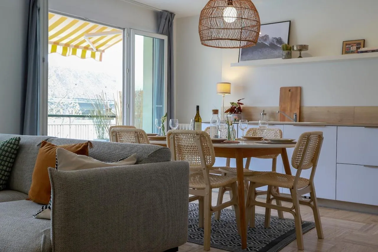 Apartment Reverie Urbaine 3 Etoiles - 3 Chambres, Plein Centre, Moderne, Tout Equipe Annecy