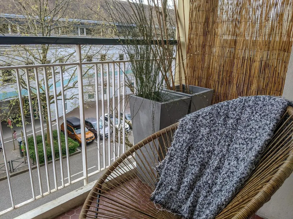 Apartment Reverie Urbaine 3 Etoiles - 3 Chambres, Plein Centre, Moderne, Tout Equipe Annecy