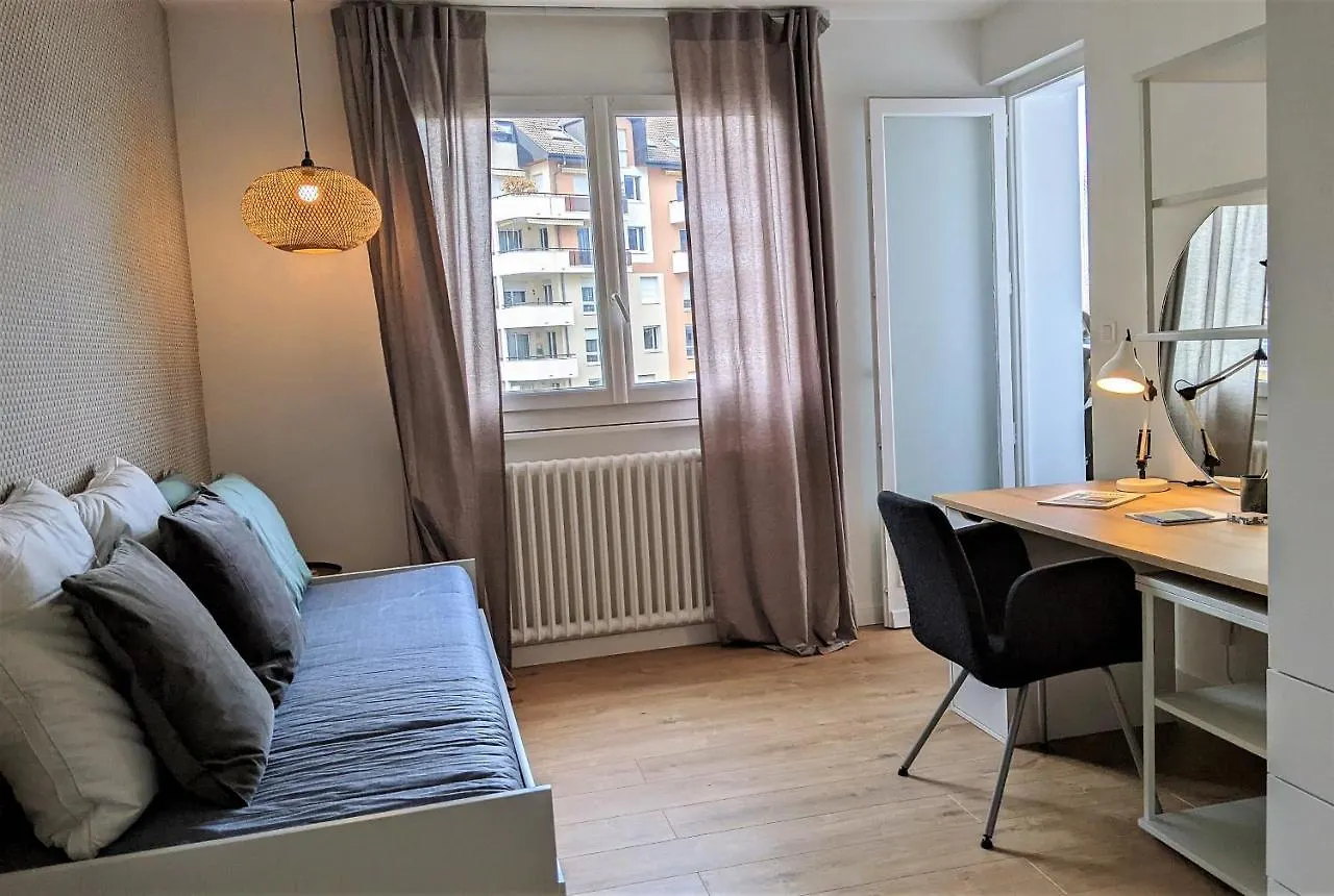 Reverie Urbaine 3 Etoiles - 3 Chambres, Plein Centre, Moderne, Tout Equipe Annecy Apartment